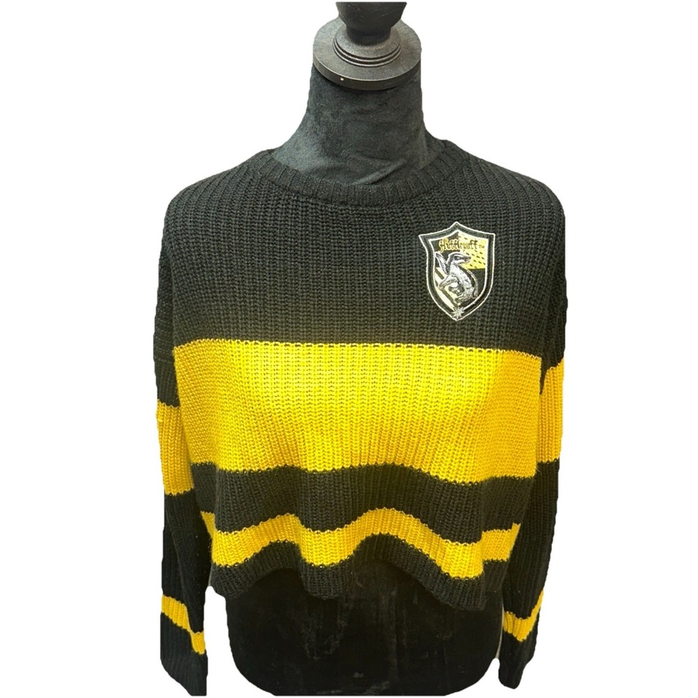 Harry Potter Hufflepuff Quidditch Knit‎ Sweater Women's Medium Cropped Comfy
